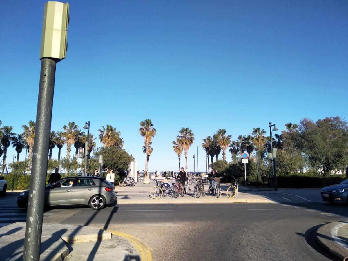 Habitacion En Playa Malvarrosa Con Bano Privado -No Ac- Walencja Zewnętrze zdjęcie